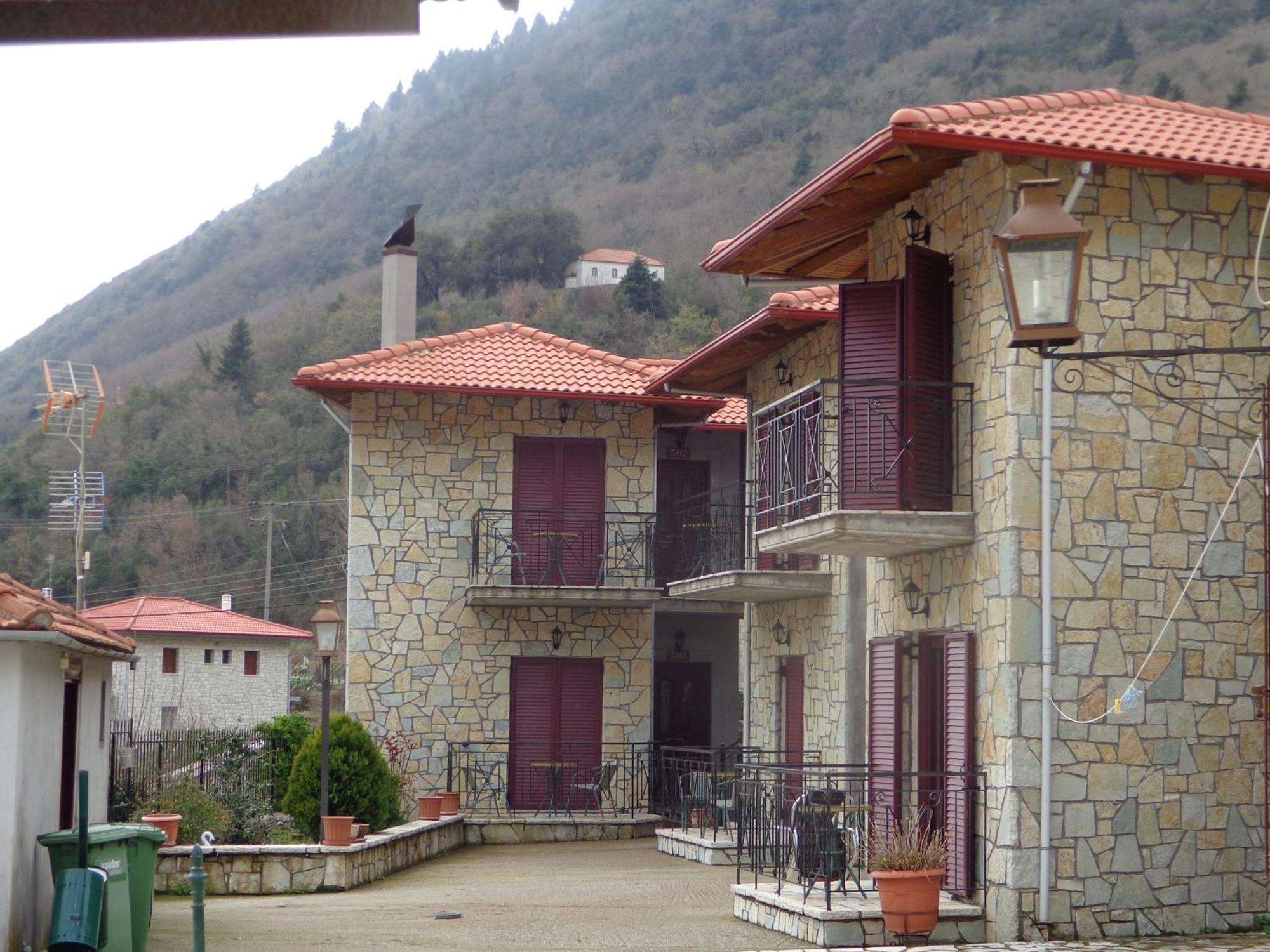 Alonaki Guesthouse Plátanos Exterior foto