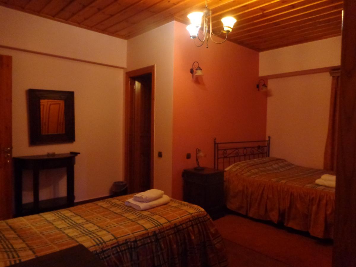 Alonaki Guesthouse Plátanos Exterior foto
